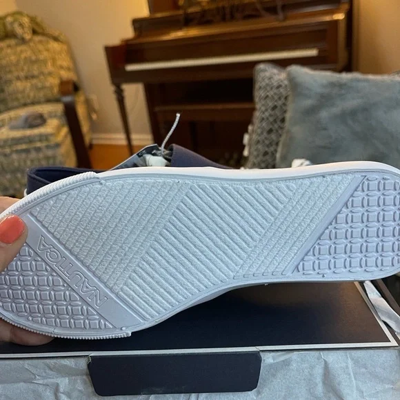 Sale!! New Nautuca sneakers blue sz 7.5m $69 - Picture 5 of 6